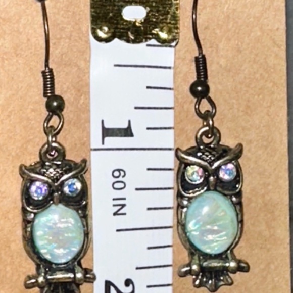 Handmade Elegant Owl Design Earrings with Opalescent Accents NWT - Picture 3 of 3